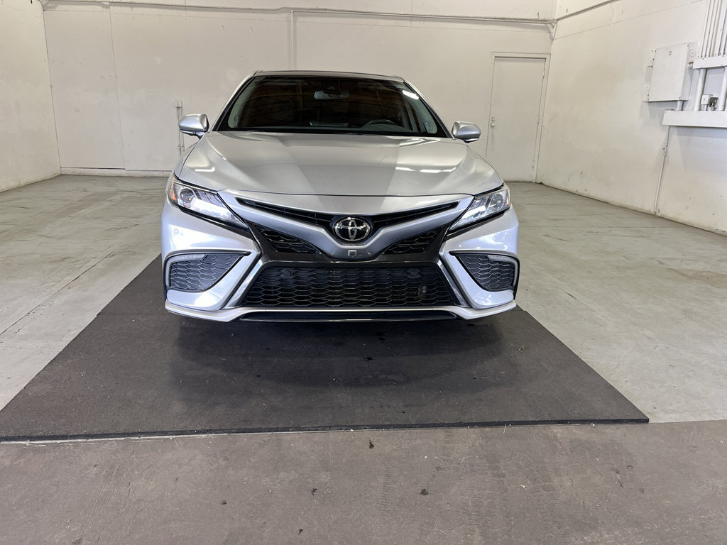 Used 2024 Toyota Camry XSE w/ Navigation Package AWD/4WD image 2