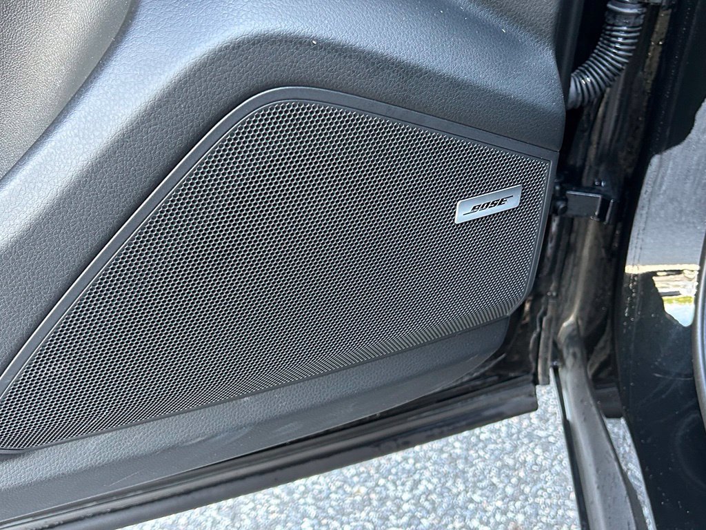 Certified 2025 Porsche Cayenne AWD/4WD image 30