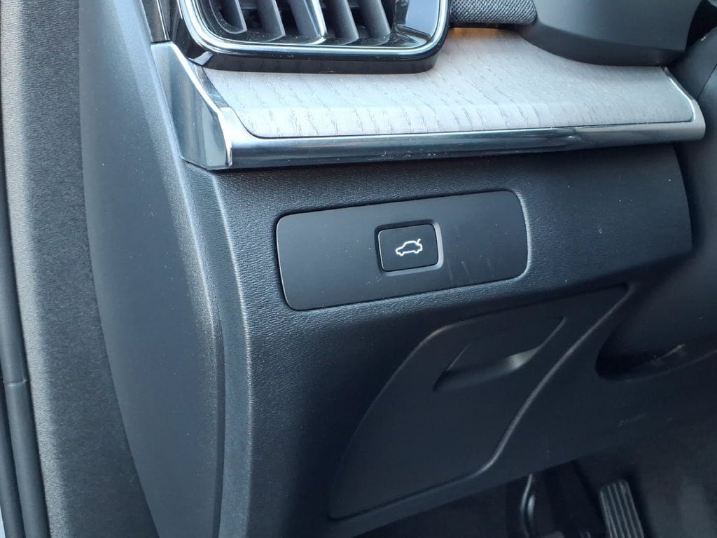 Certified 2026 Volvo XC90 B6 Ultra AWD/4WD image 12