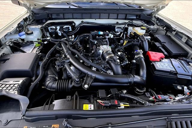 New 2025 Ford Bronco Badlands image 11