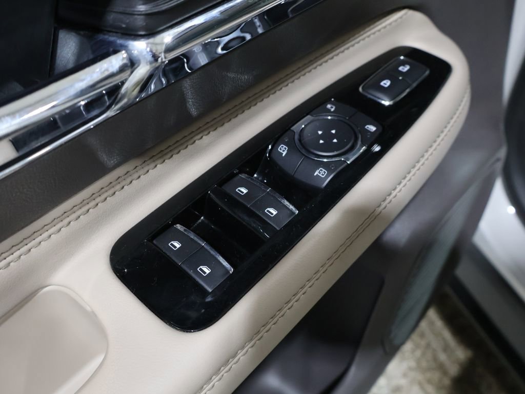 Used 2022 Lincoln Corsair Reserve w/ Equipment Group 201A image 14