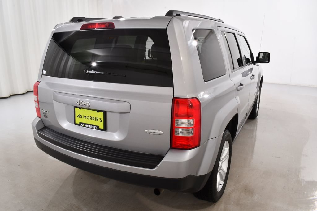 Used 2015 Jeep Patriot Latitude AWD/4WD image 12