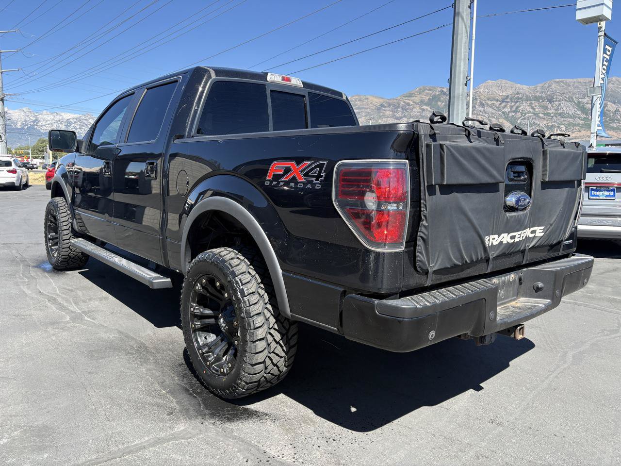 Used 2014 Ford F150 FX4 w/ Equipment Group 402A Luxury AWD/4WD image 6
