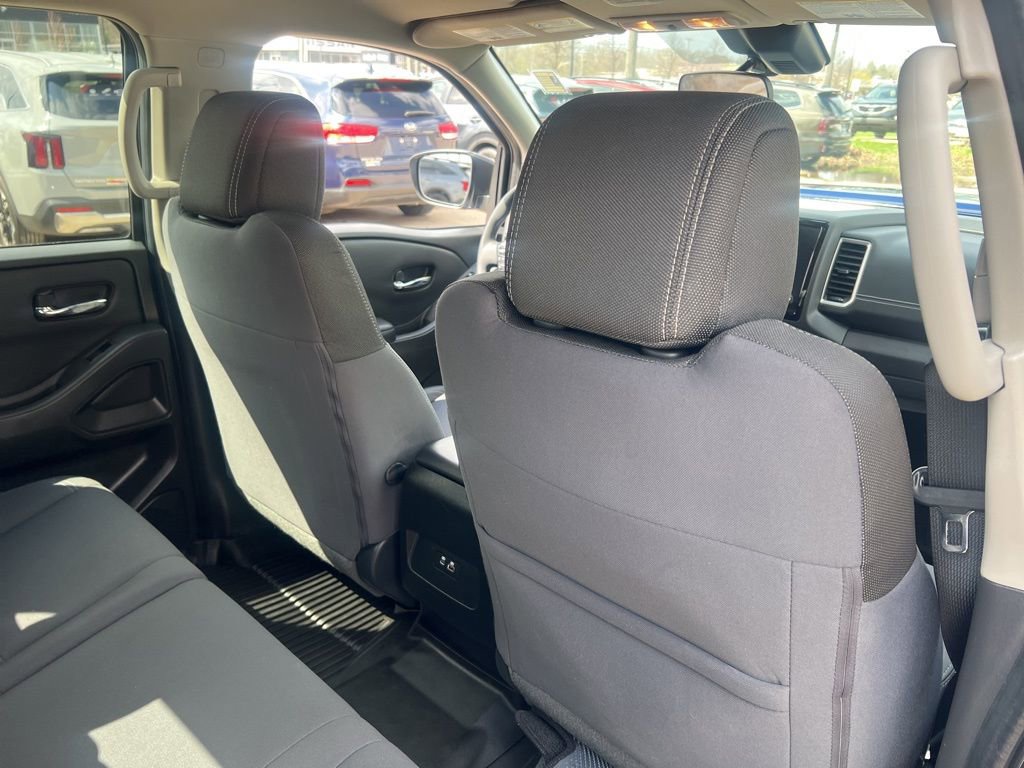 Certified 2023 Nissan Frontier SV w/ Technology Package image 13