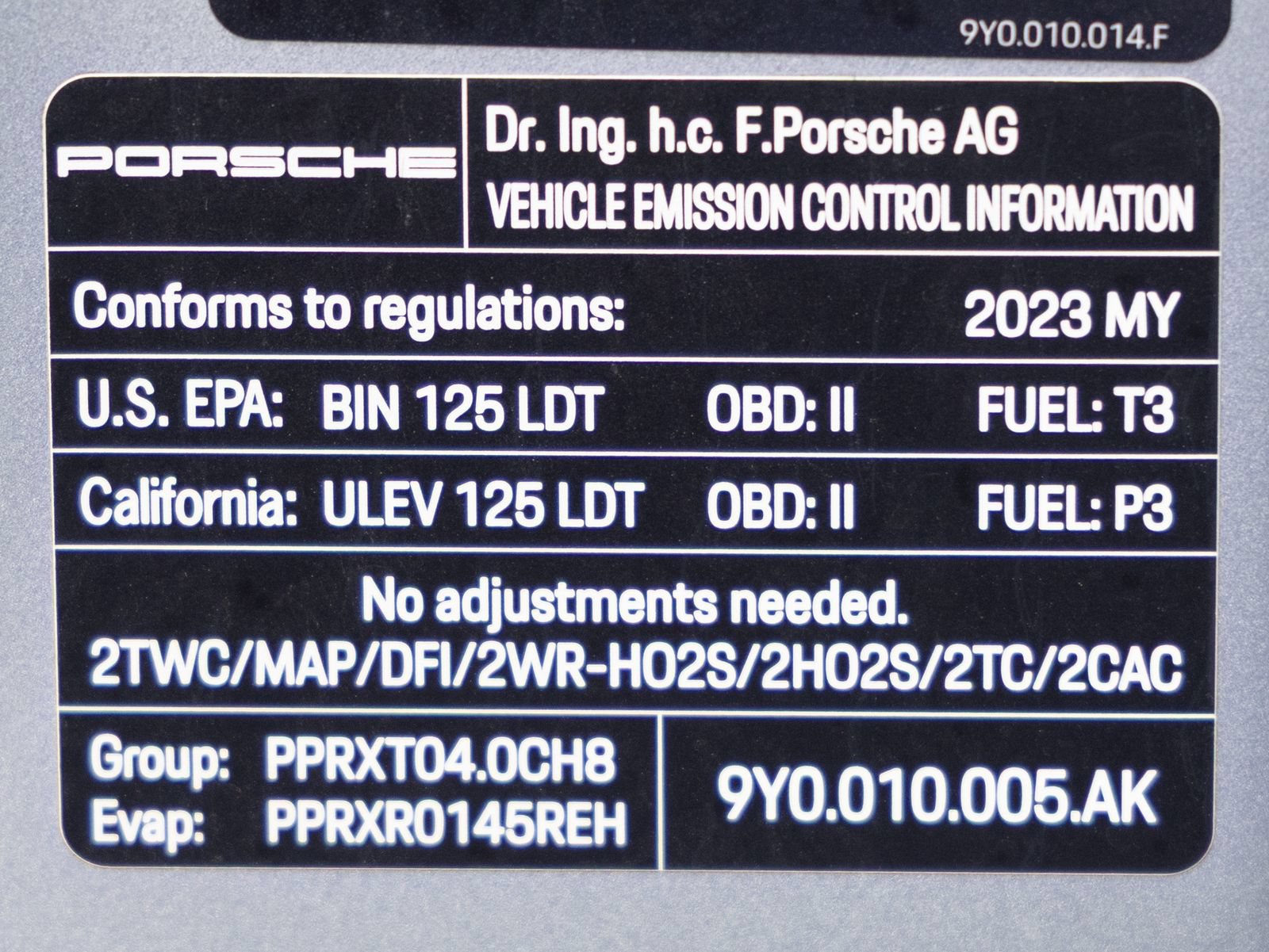 Certified 2023 Porsche Cayenne Turbo S AWD/4WD image 38