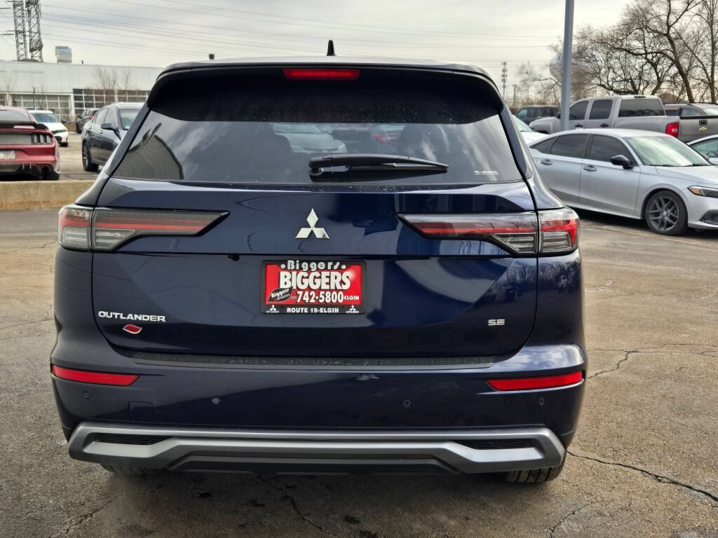 New 2026 Mitsubishi Outlander SE AWD/4WD image 11