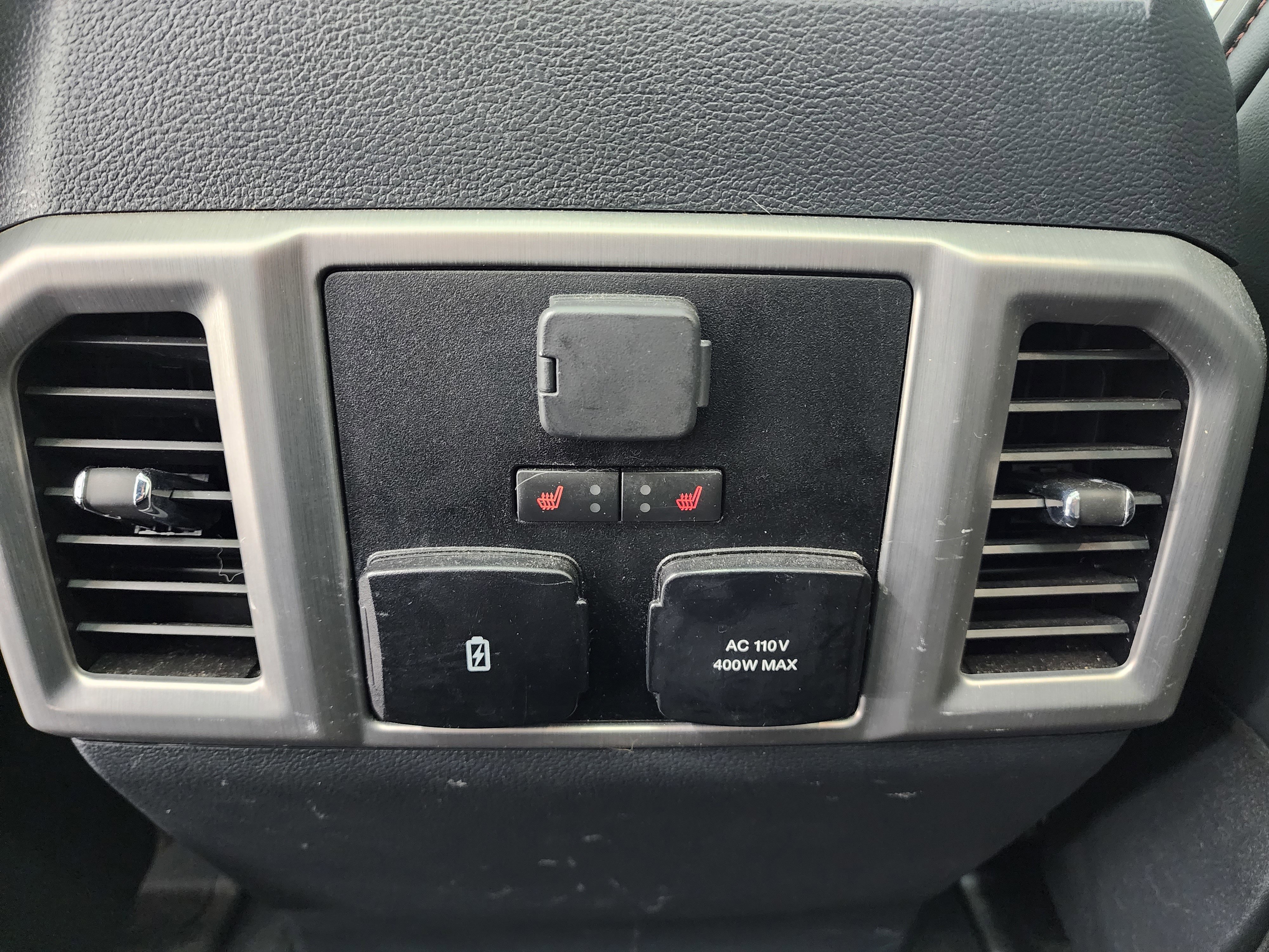 Used 2022 Ford F350 Platinum image 44