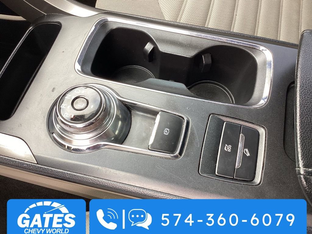 Used 2019 Ford Fusion SE image 30