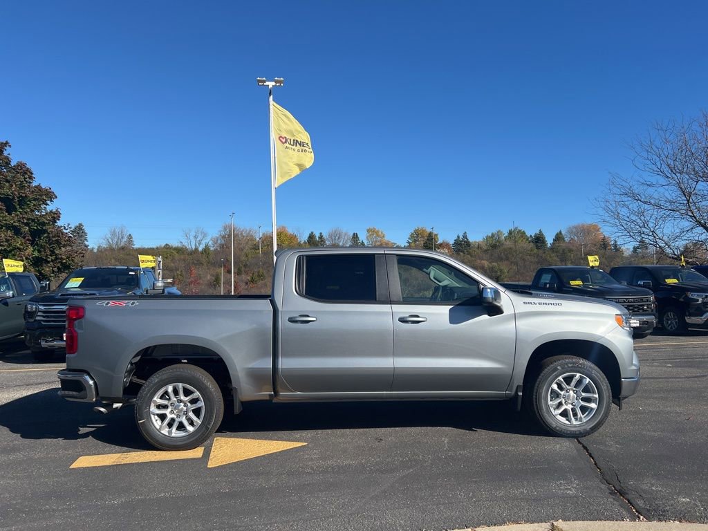New 2026 Chevrolet Silverado 1500 LT image 3