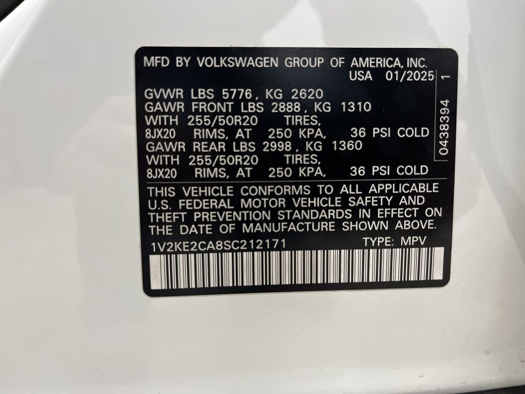 Certified 2025 Volkswagen Atlas Cross Sport SE w/ Panoramic Sunroof Package image 38