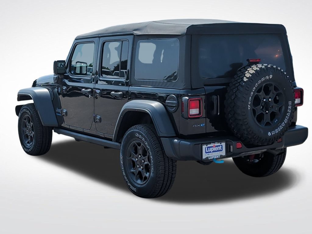 Used 2023 Jeep Wrangler Unlimited w/ Cold Weather Group AWD/4WD image 4