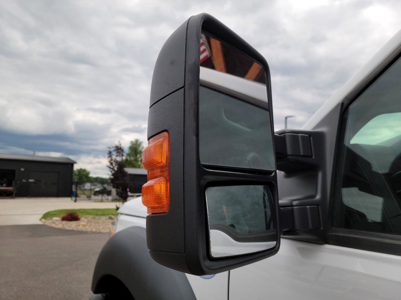 Used 2016 Ford F550 4x4 Crew Cab Super Duty image 17