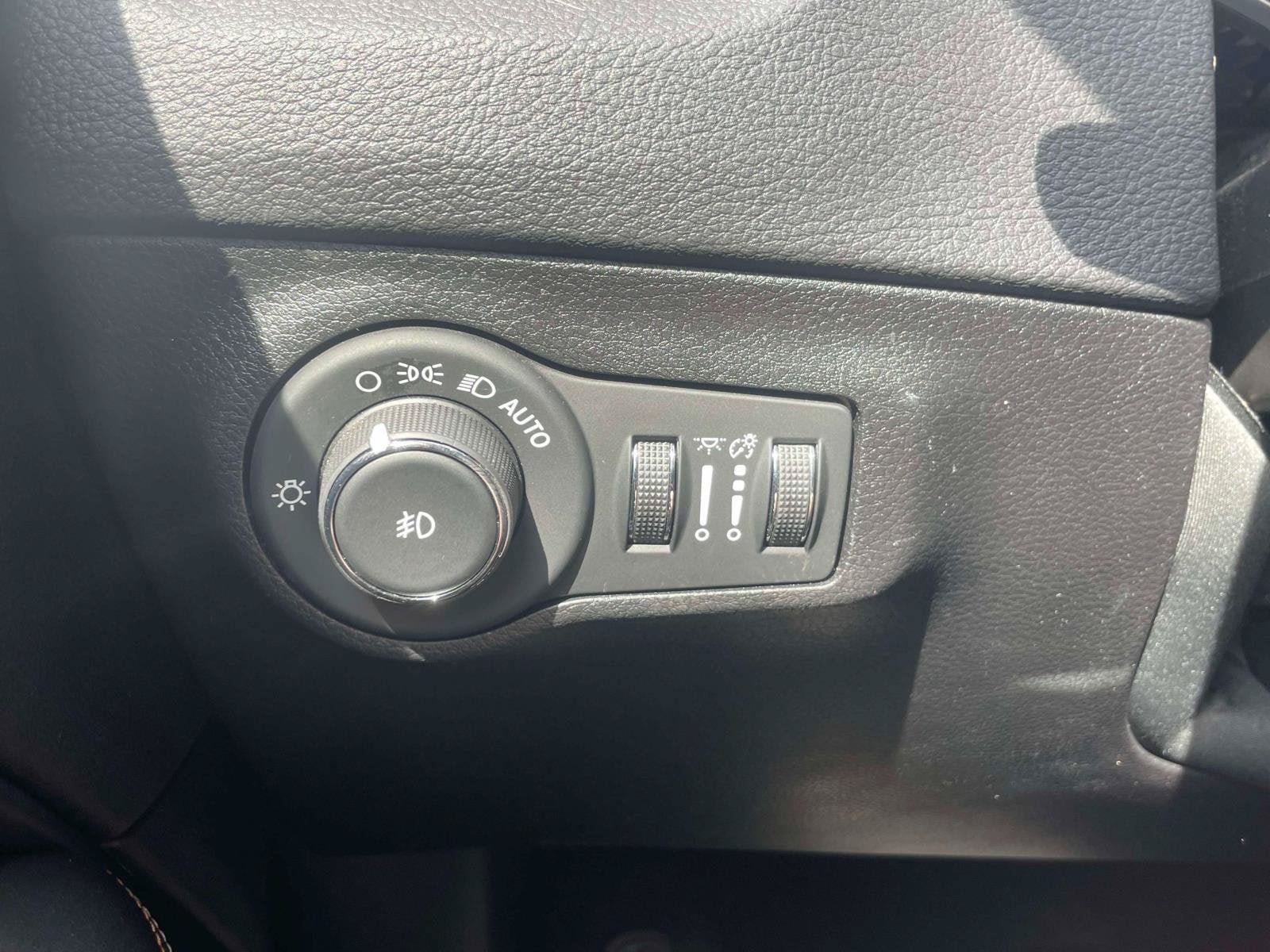 Used 2020 Jeep Compass Latitude AWD/4WD image 20