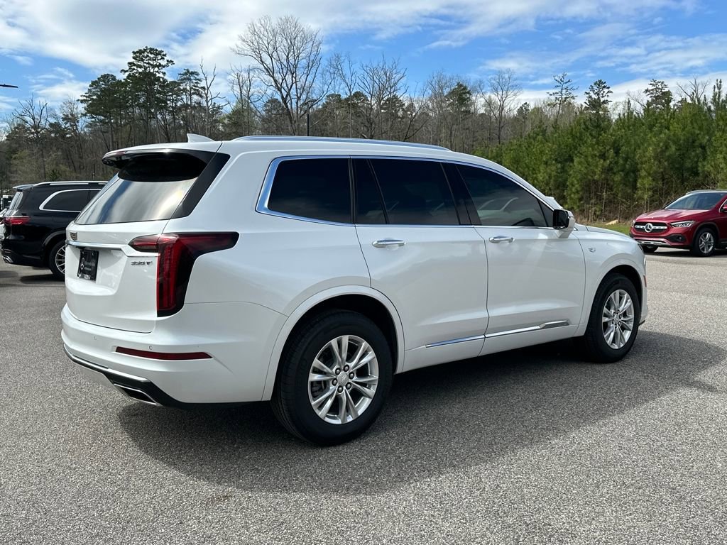 Used 2024 Cadillac XT6 Luxury image 12