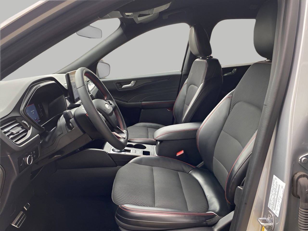 Used 2023 Ford Escape ST-Line w/ Tech Pack #1 image 9