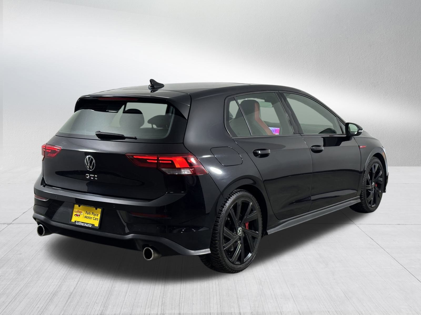 Used 2022 Volkswagen GTI SE image 7