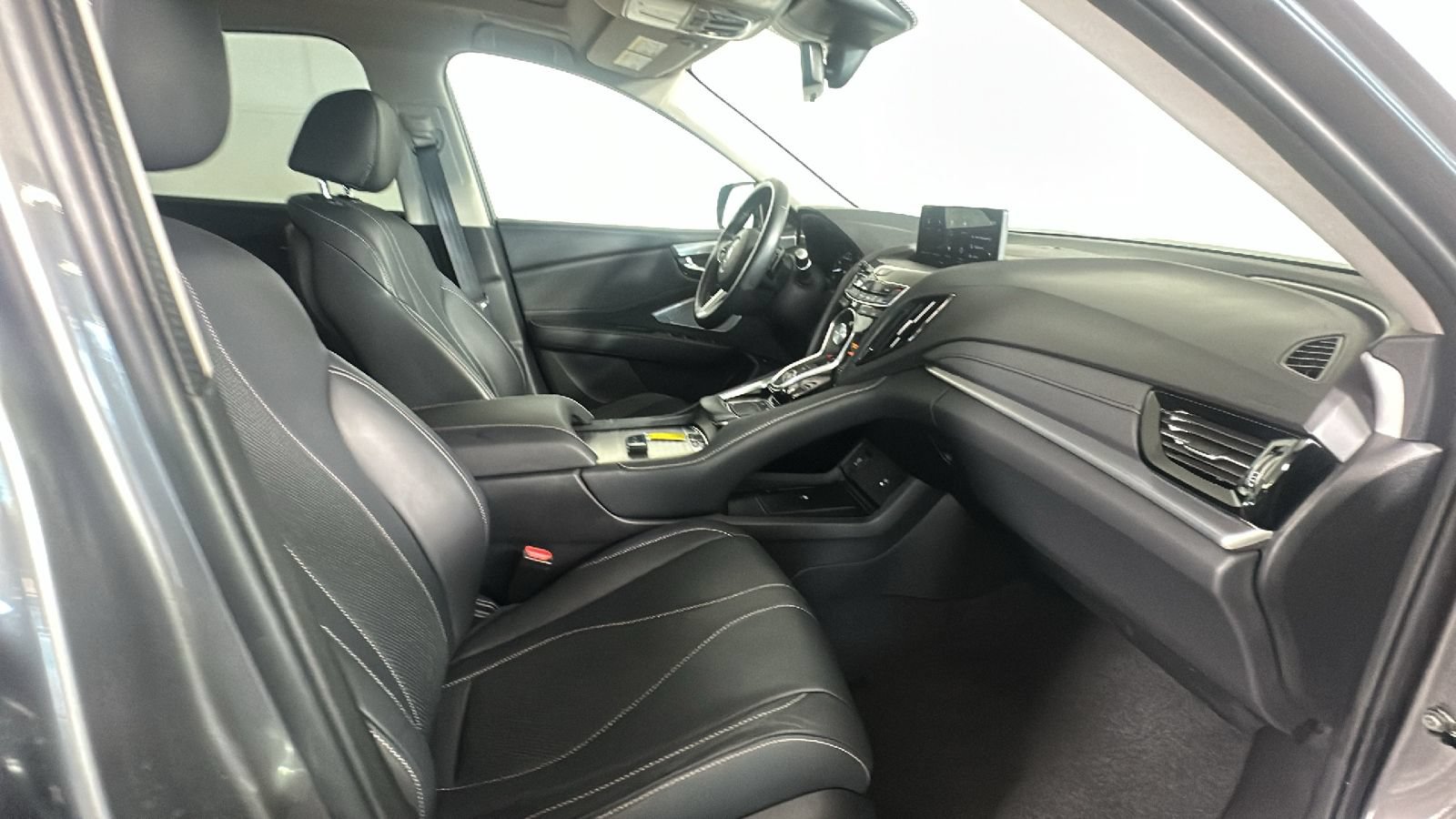 Used 2023 Acura RDX w/ Technology Package AWD/4WD image 32