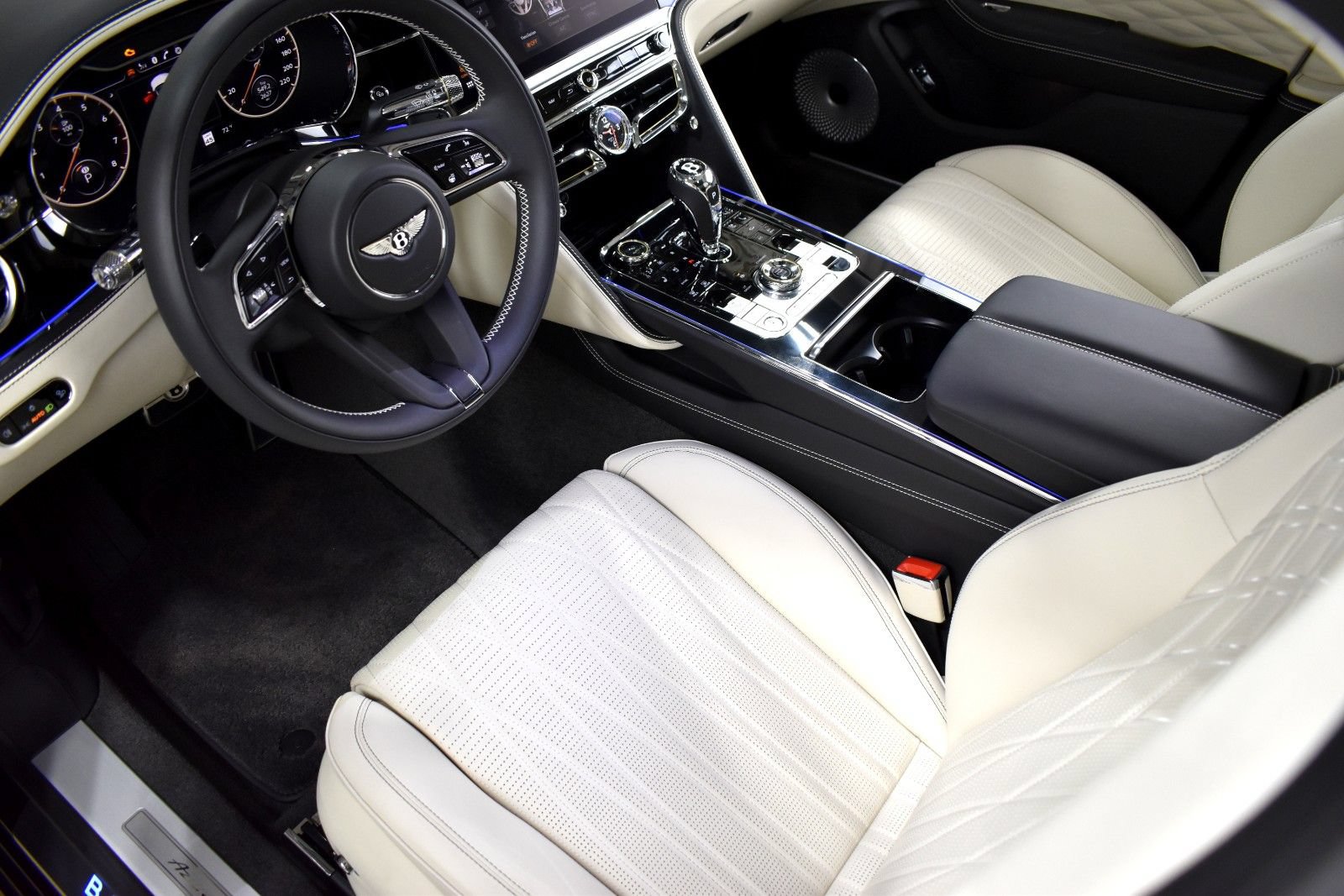 Certified 2023 Bentley Flying Spur Azure AWD/4WD image 31