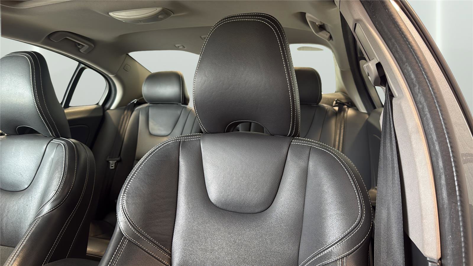 Used 2017 Volvo S60 T5 Dynamic w/ Protection Package image 23