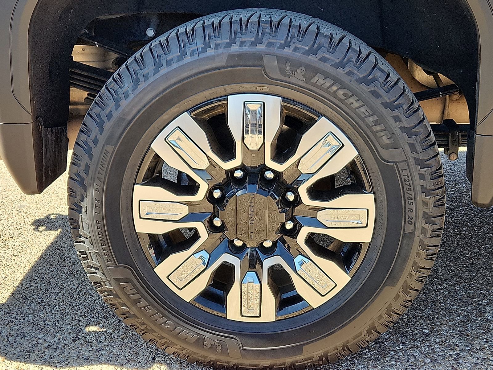 Used 2024 GMC Sierra 2500 Denali w/ Denali Reserve Package image 8