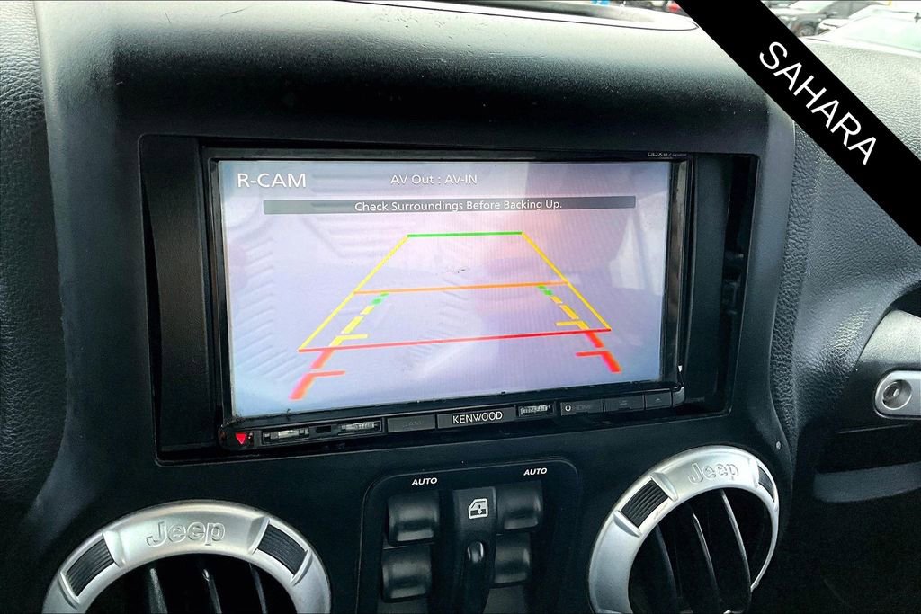 Used 2016 Jeep Wrangler Unlimited Sahara w/ Connectivity Group image 14