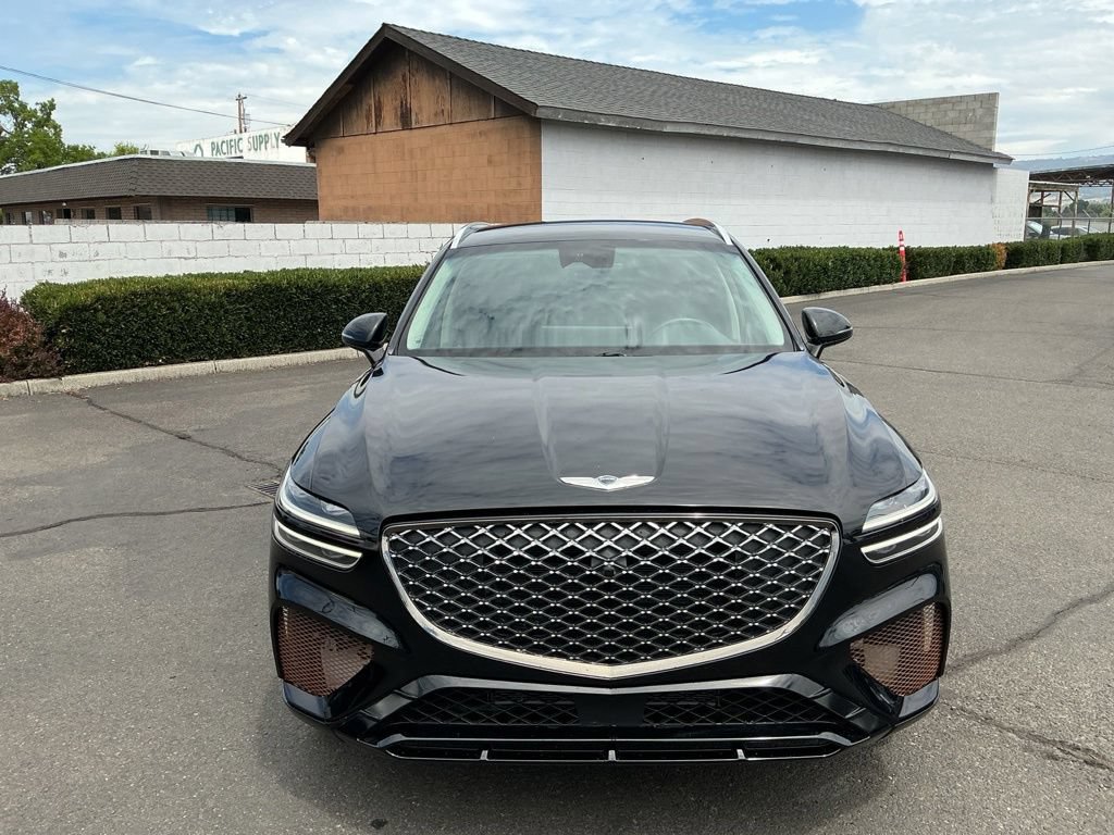 Used 2022 Genesis GV70 2.5T AWD/4WD image 4