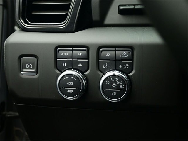 Used 2024 GMC Sierra 3500 AT4 w/ AT4 Premium Plus Package image 24