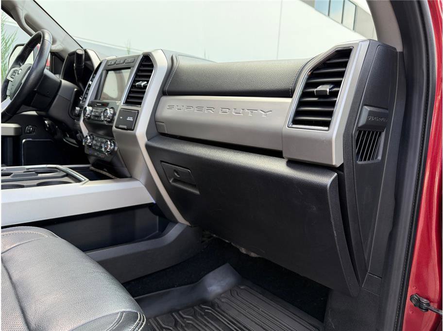Used 2019 Ford F250 Lariat w/ Lariat Ultimate Package image 38