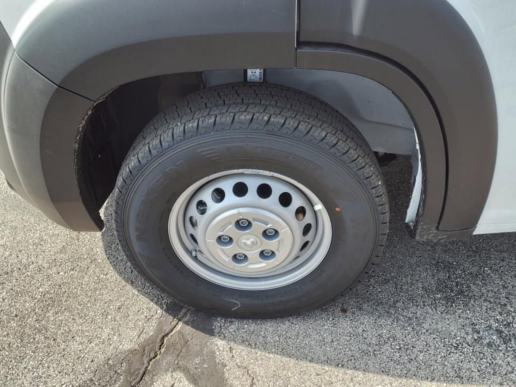 New 2024 RAM ProMaster 3500 w/ Premium Convenience Group image 18