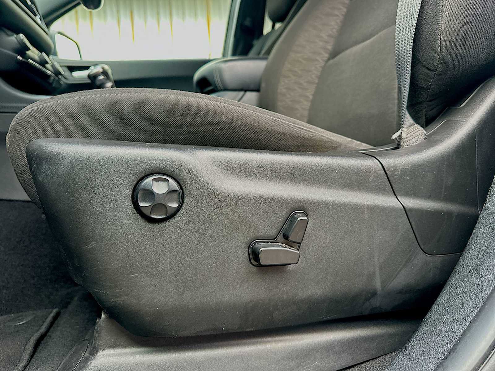 Used 2023 Dodge Durango SXT image 14