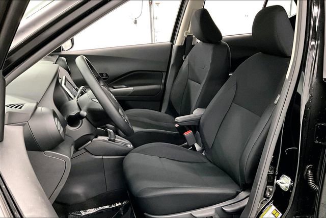 New 2025 Nissan Kicks Play S image 10