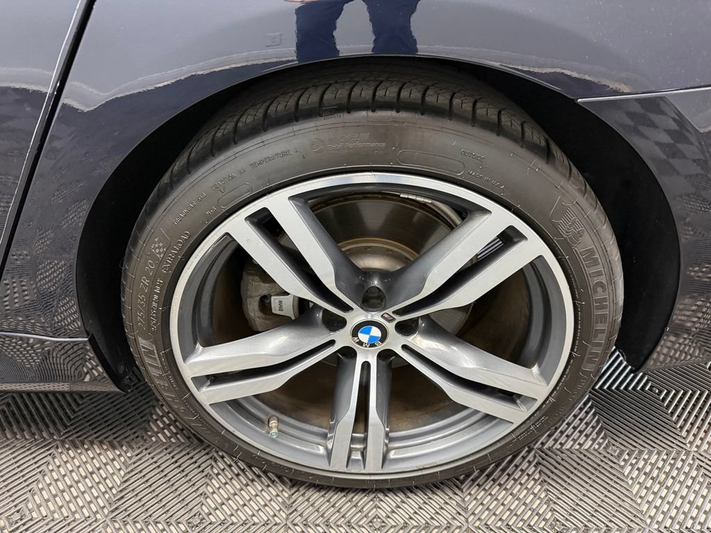 Used 2019 BMW 740i w/ M Sport Package RWD image 20