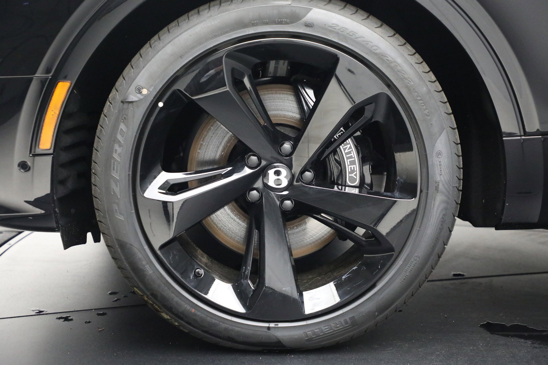 New 2025 Bentley Bentayga image 48