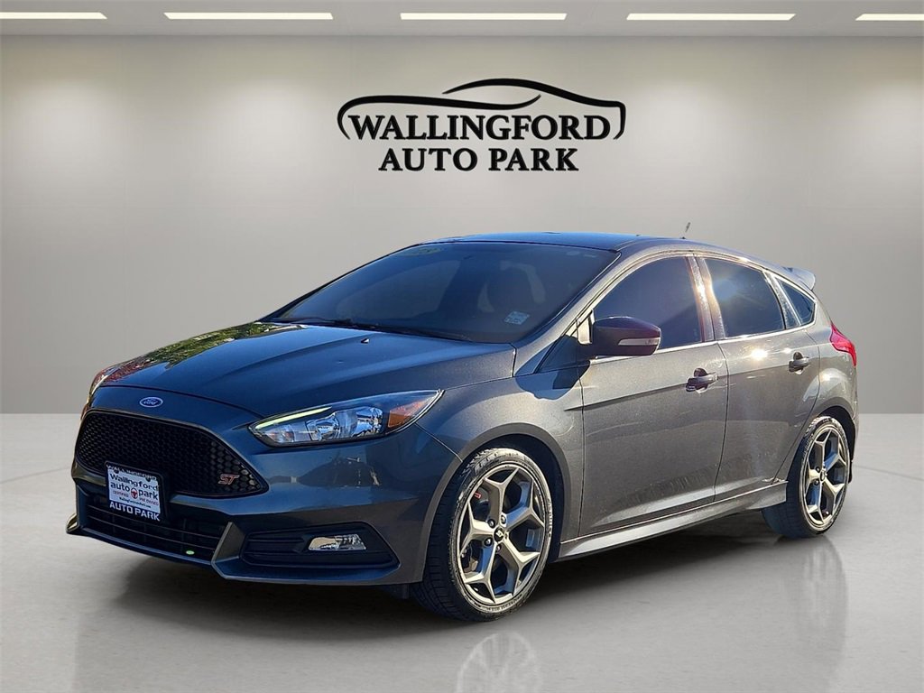 Used 2018 Ford Focus ST image 1
