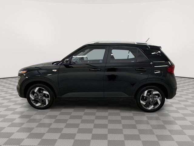Used 2026 Hyundai Venue SEL image 6
