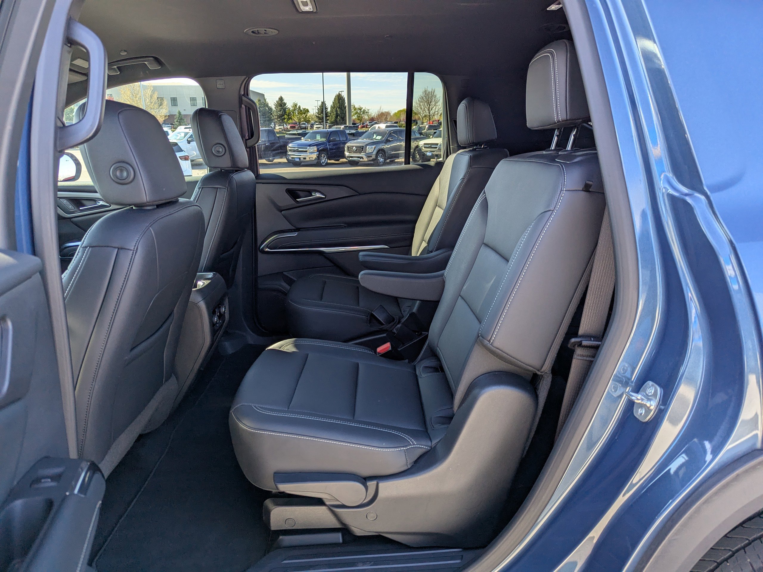 Certified 2025 Chevrolet Traverse LT AWD/4WD image 31