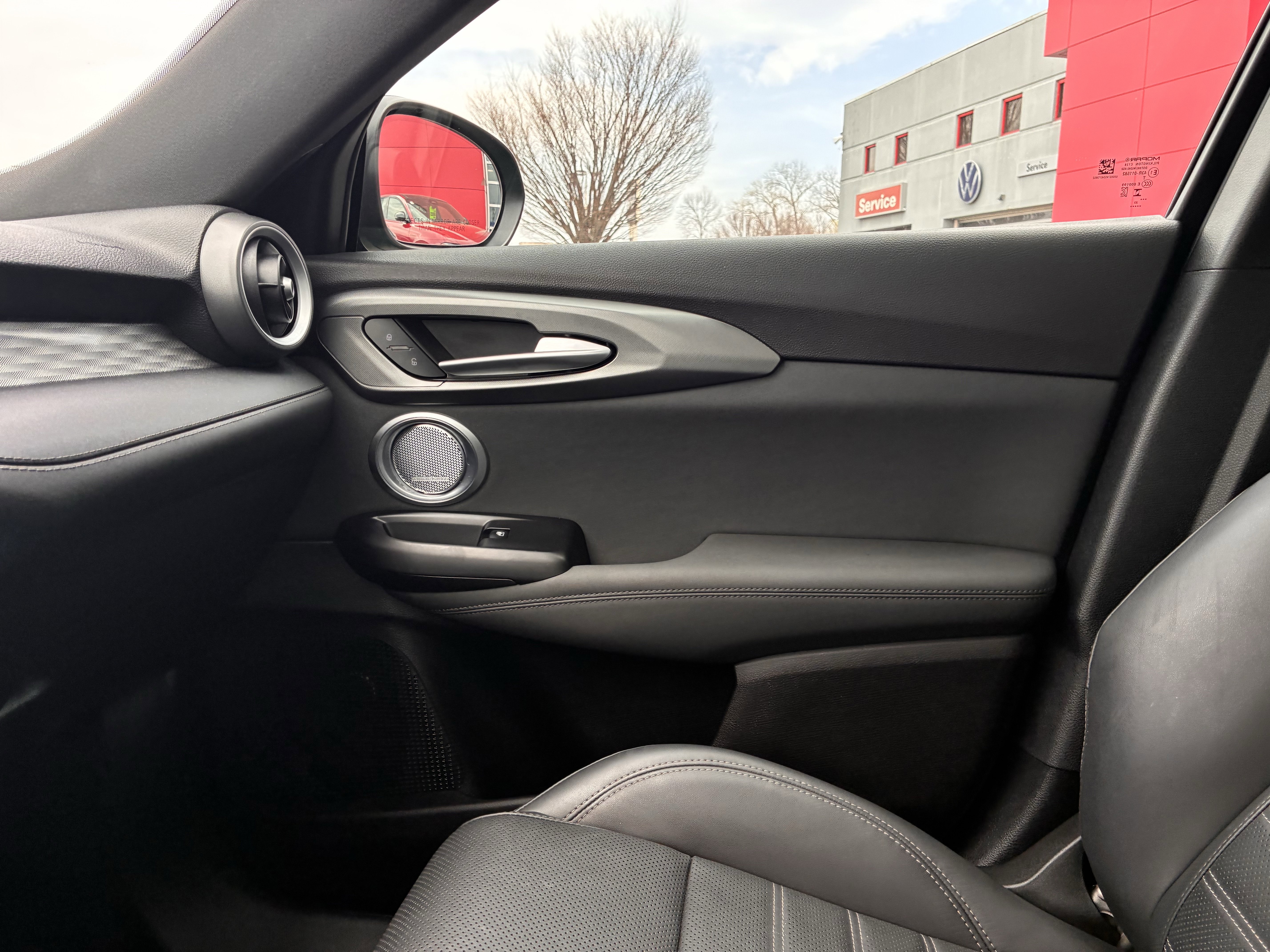 Used 2024 Alfa Romeo Tonale Ti image 23