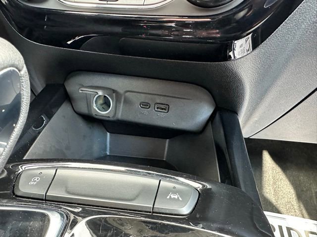 Certified 2024 Chevrolet Trax LT image 28