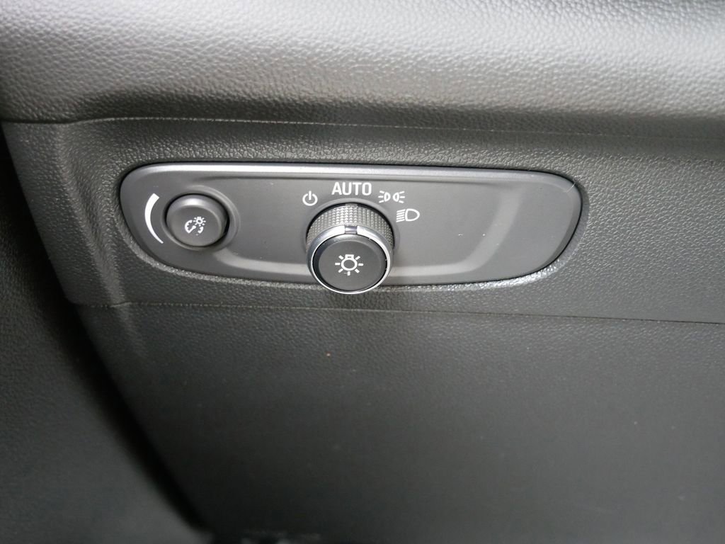 Used 2023 Buick Envision Preferred w/ Sport Touring Package AWD/4WD image 29