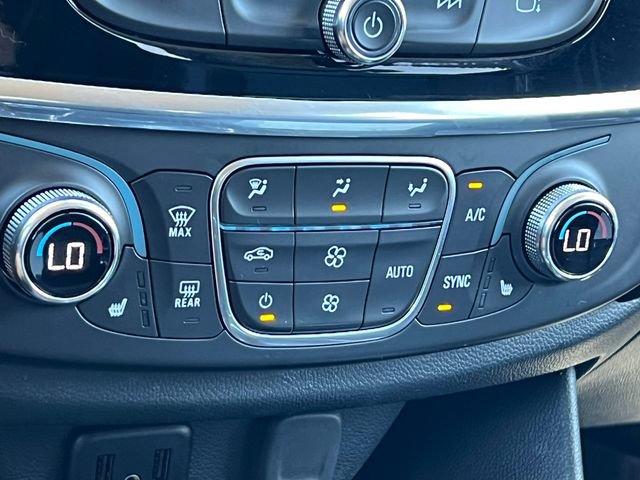Used 2020 Chevrolet Traverse LT w/ LPO, Floor Liner Package AWD/4WD image 28