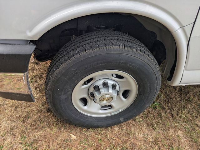 New 2025 Chevrolet Express 3500 w/ Power Convenience Package image 7