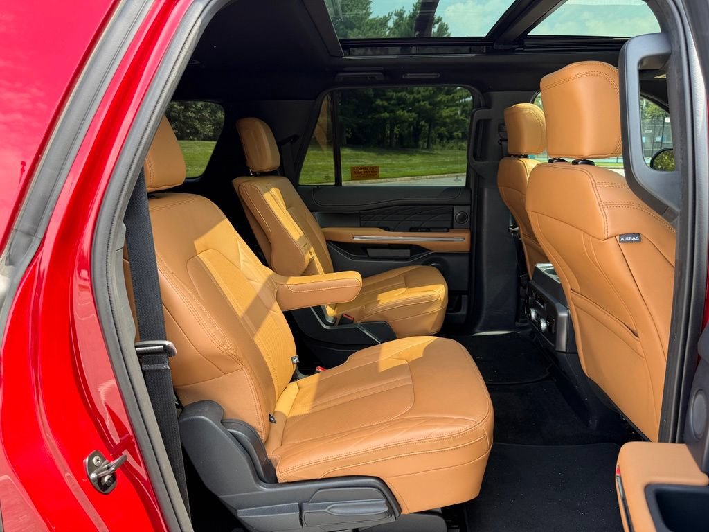 Used 2022 Ford Expedition Max Platinum AWD/4WD image 15