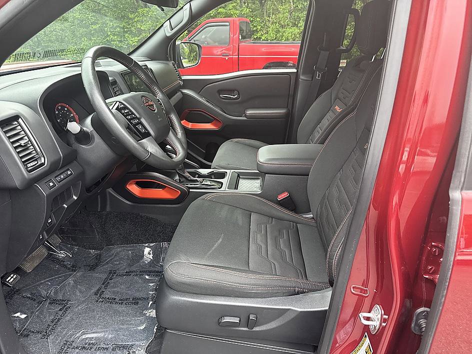 Certified 2024 Nissan Frontier PRO-4X w/ Technology Package AWD/4WD image 13