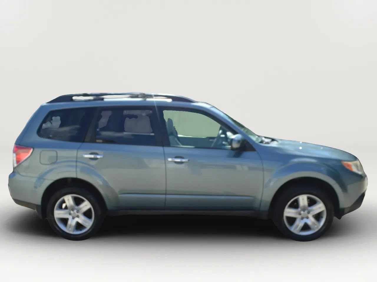 Used 2010 Subaru Forester 2.5X Premium AWD/4WD image 11