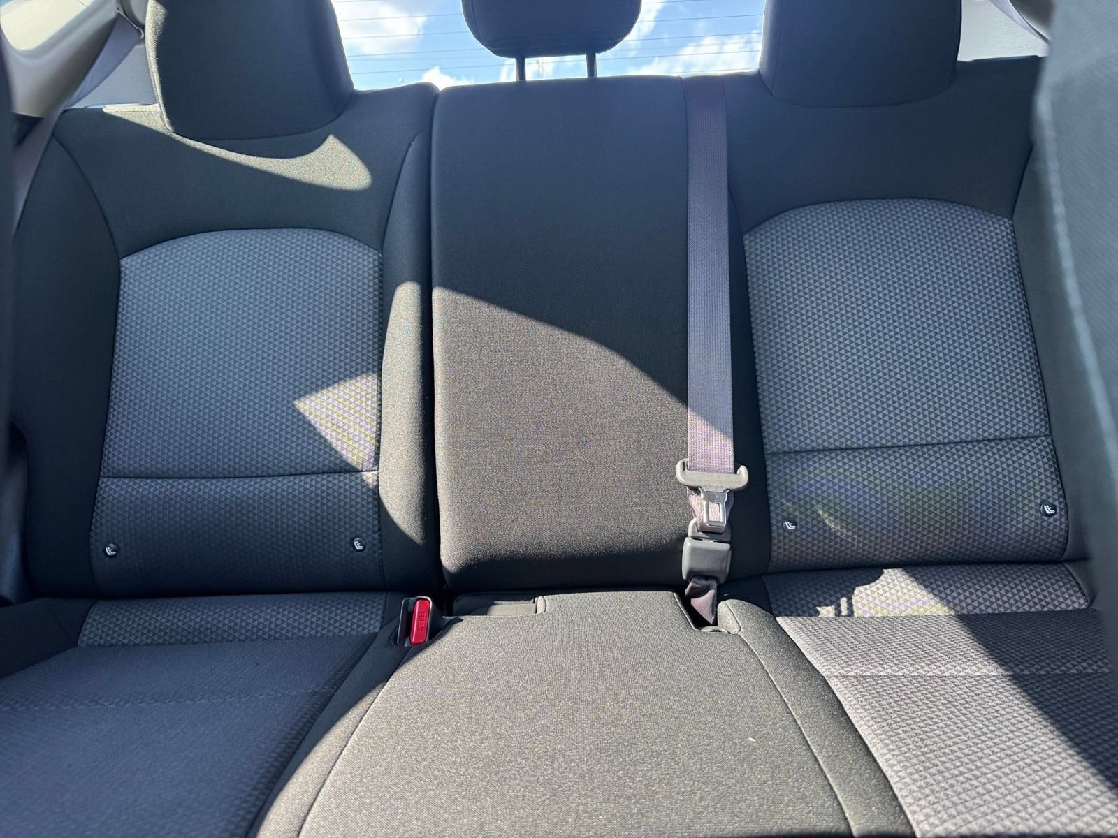 Used 2025 Kia Soul LX w/ LX Technology Package FWD image 36