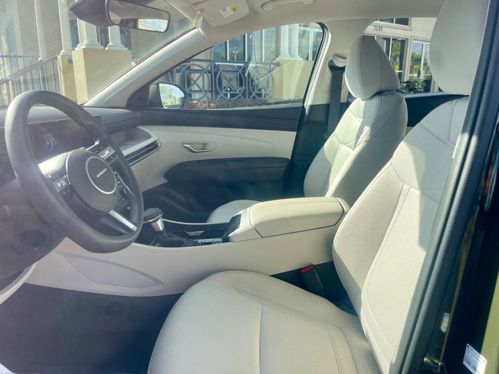 Used 2025 Hyundai Tucson SE image 9