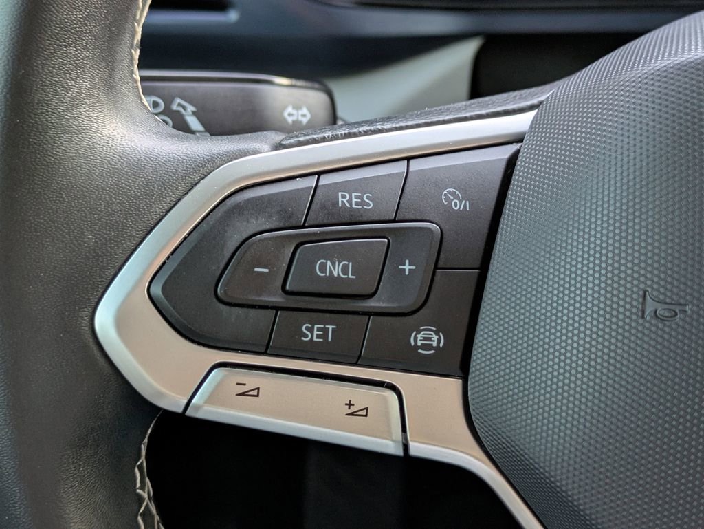 Used 2022 Volkswagen Taos SE image 26