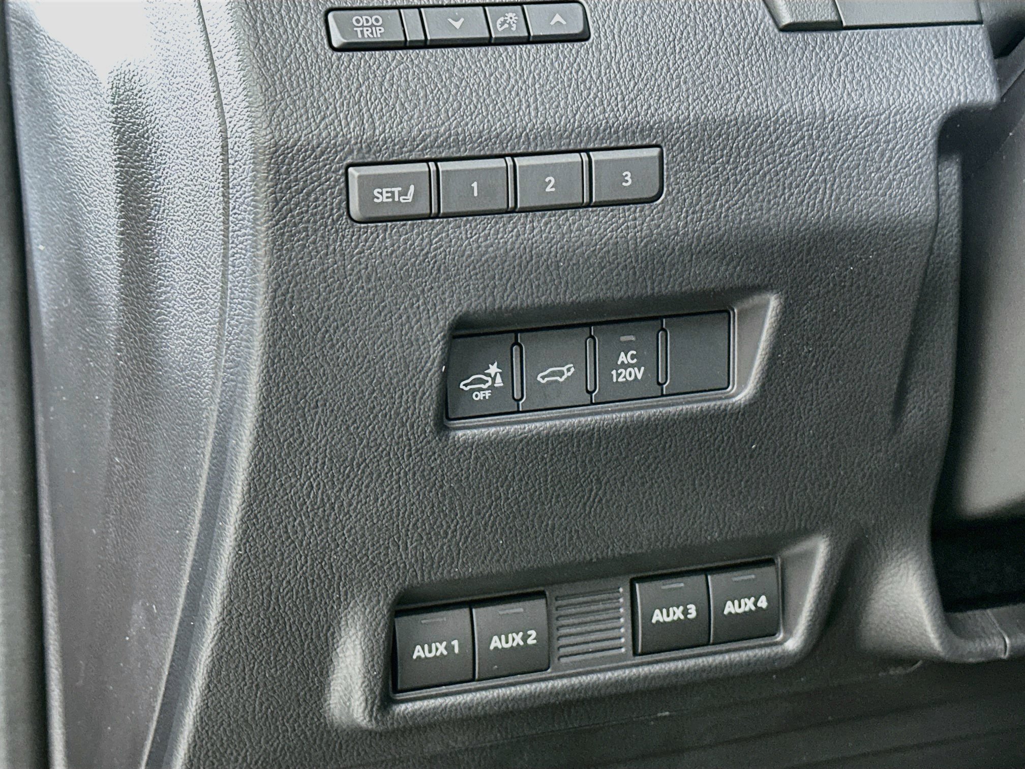 New 2026 Lexus GX 550 AWD/4WD image 10
