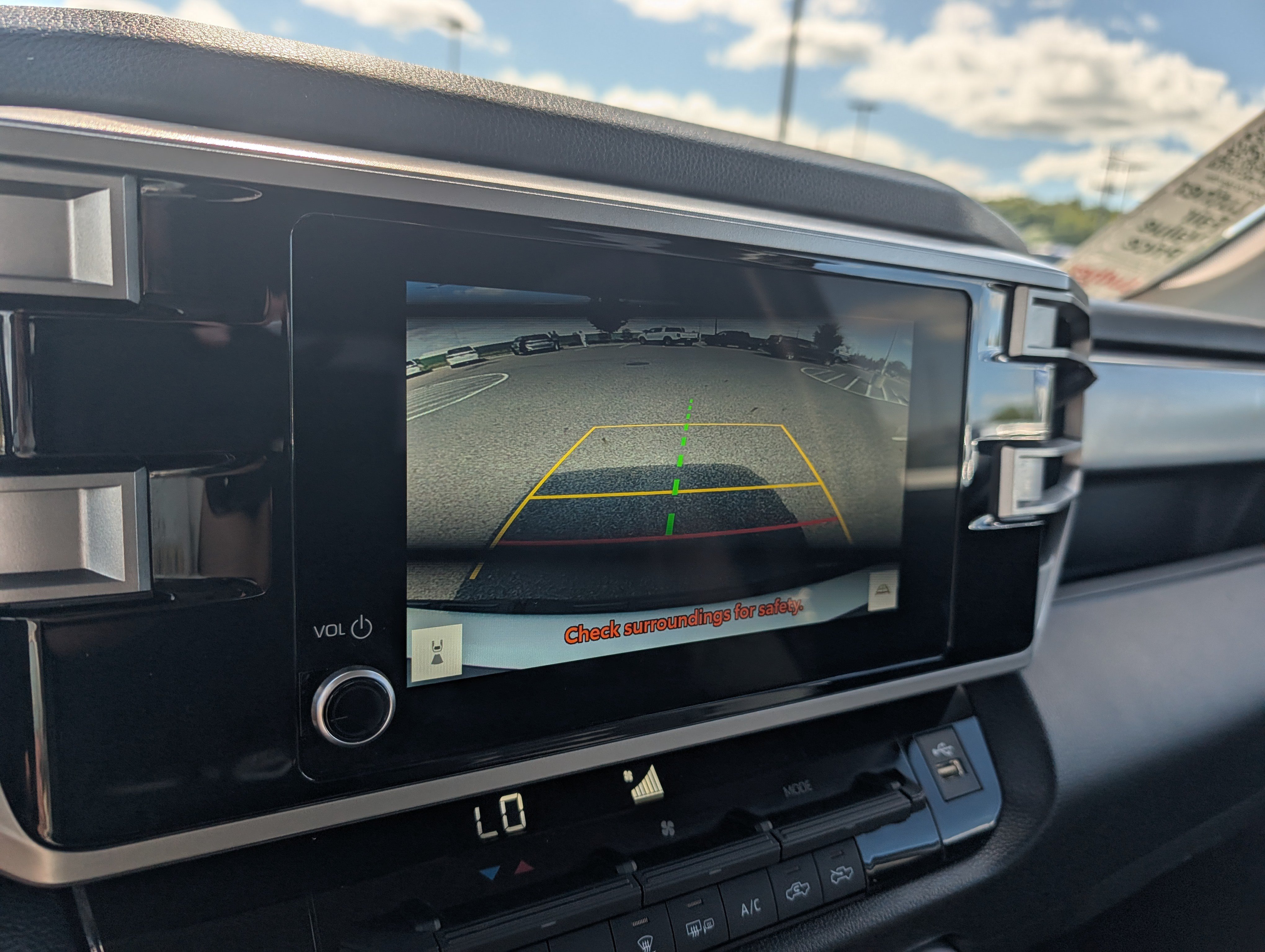 Used 2024 Toyota Tundra SR5 w/ SR5 Convenience Package AWD/4WD image 27