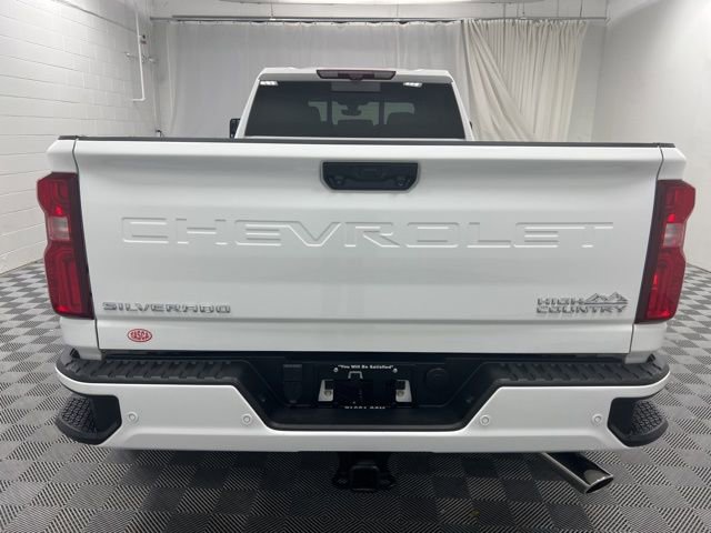 Used 2023 Chevrolet Silverado 3500 High Country w/ Technology Package image 7